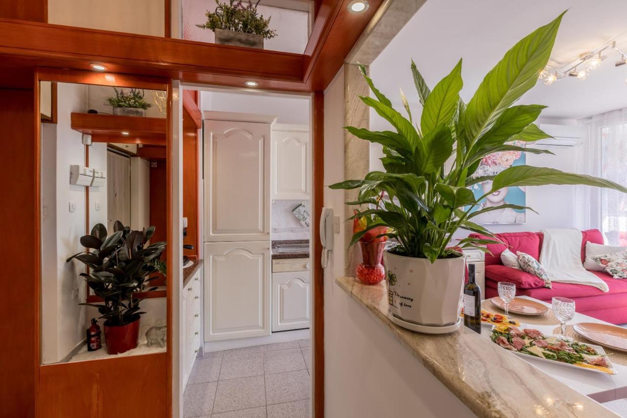 Apartment Desert Rose Split Exterior photo